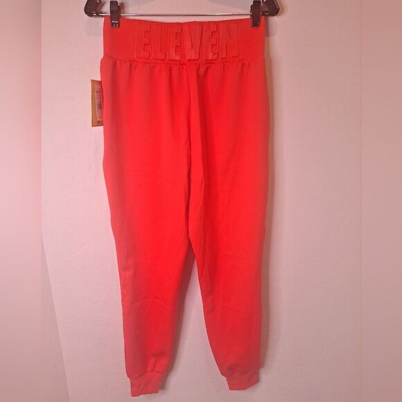 NWT size Small EleVen Be an Eleven  Jogger Size Medium in Cherry Tomato. - Picture 6 of 10
